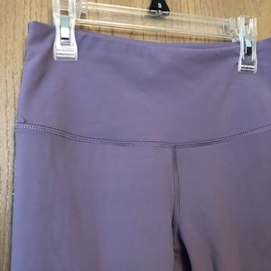 Light purple leggings